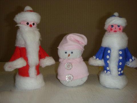 Дед Мороз и Снегурочка из бутылочек йогурта